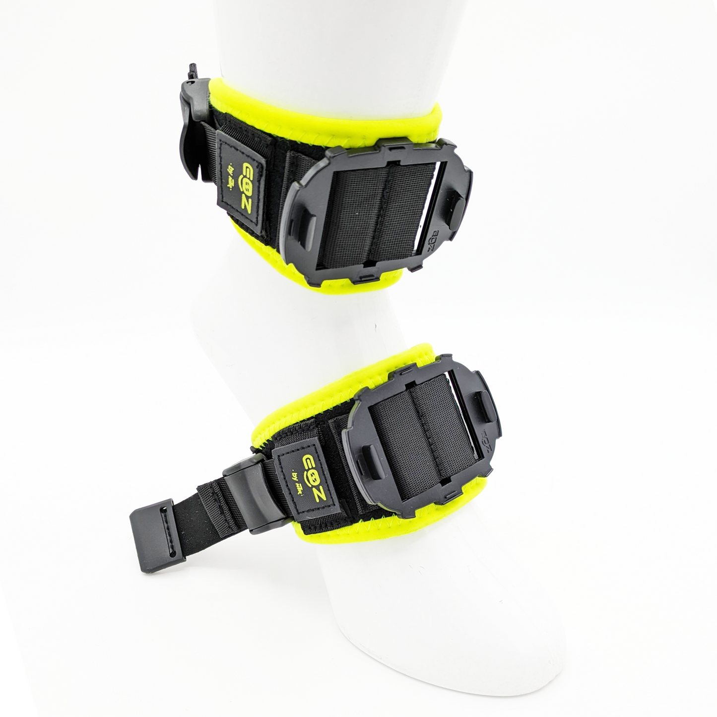 VIVEトラッカー (Ultimate) 3+1 キット&EoZストラップ VIVEトラッカー (Ultimate) 3+1 キット&EoZストラップ VIVE